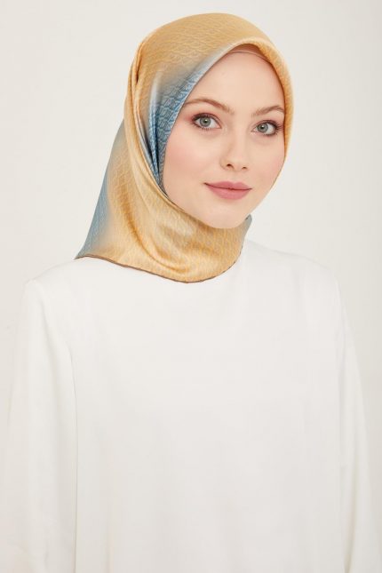 Armine Dore Geçişli Monogram Desen Tivil İpek Eşarp 9104-09