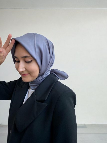 Armine Gri Düz Renk Tivil İpek Eşarp 10D02-17