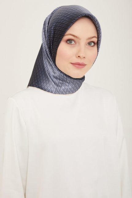 Armine Gümüş Geçişli Monogram Desen Sura İpek Eşarp 9104-22