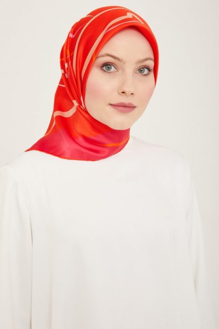 Armine Mercan-Pembe Dijital Çiçek Desen Sura İpek Eşarp 9115-50