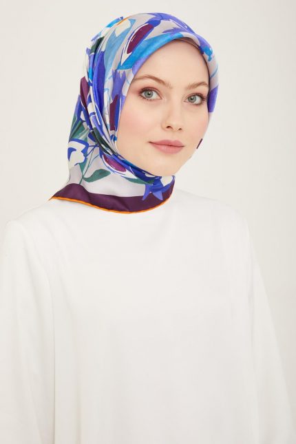 Armine Patlıcan Mor-Mavi Çiçek Desen Sura İpek Eşarp 9153-61