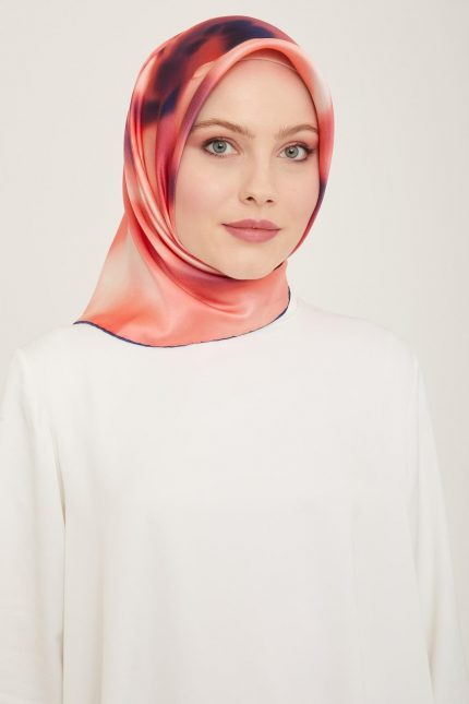 Armine Pembe-Mavi Geçişli Çiçek Desen Tivil İpek Eşarp 9124-82