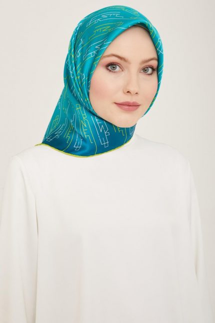 Armine Petrol Yeşil Yazı Desen Sura İpek Eşarp 9142-36