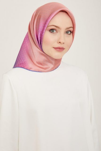 Armine Pudra Geçişli Monogram Desen Tivil İpek Eşarp 9104-03