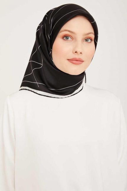 Armine Siyah Desenli Sura İpek Eşarp 9061-04