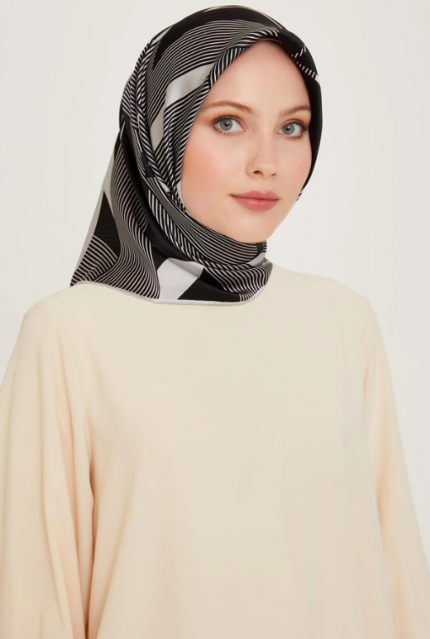 Armine Sura İpek Eşarp 9254-01 Siyah Karışık Desen