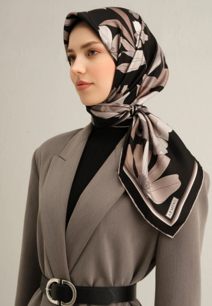 Armine Sura İpek Eşarp 9312-86 Siyah Karışık Desen