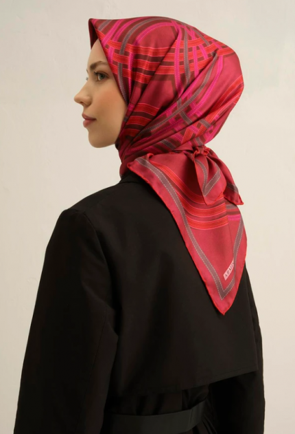 Armine Sura İpek Eşarp 9333-83 Pembe Karışık Desen
