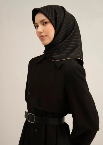 Armine Tivil İpek Eşarp 9348-02 Siyah Karışık Desen