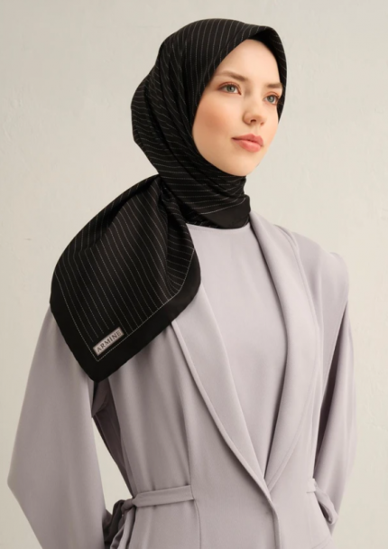 Armine Tivil İpek Eşarp 9348-34 Siyah Karışık Desen
