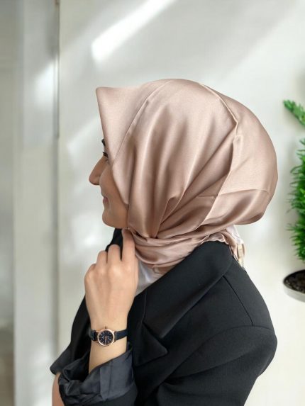 Armine Sütlü Kahve Düz Renk Sura İpek Eşarp 10D02-34