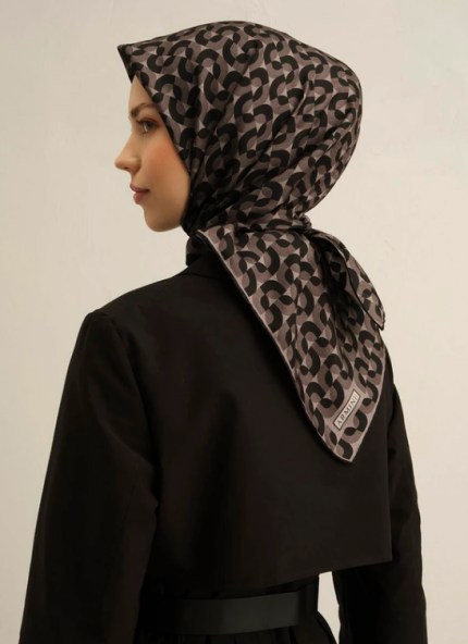 Armine Sura İpek Eşarp 9321-58 Siyah Karışık Desen
