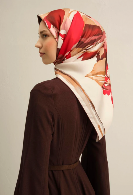 Armine Sura İpek Eşarp 9340-03 Krem Karışık Desen
