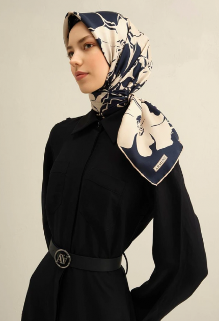 Armine Sura İpek Eşarp 9344-40 Lacivert Karışık Desen