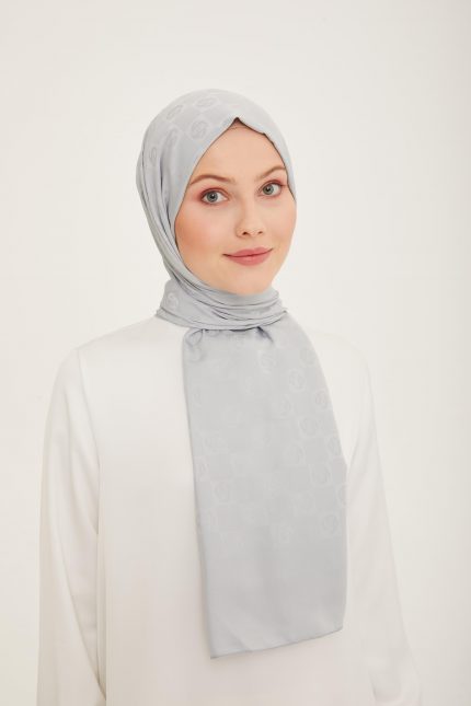 Armine Trend Lıfe Jakarlı Gümüş A Logo Dama Desen Şal 21111