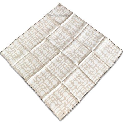 Armine Vizon Beyaz Geometrik Desen Sura İpek Eşarp 9174-09