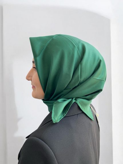 Armine Yeşil Düz Renk Sura İpek Eşarp 10D02-393