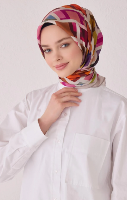 Belli Tivil İpek Eşarp 4051-06 Pembe Karışık Desen