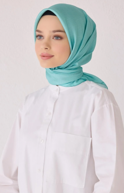 Belli Tivil İpek Eşarp 4055-83 Mint Yeşili Karışık Desen