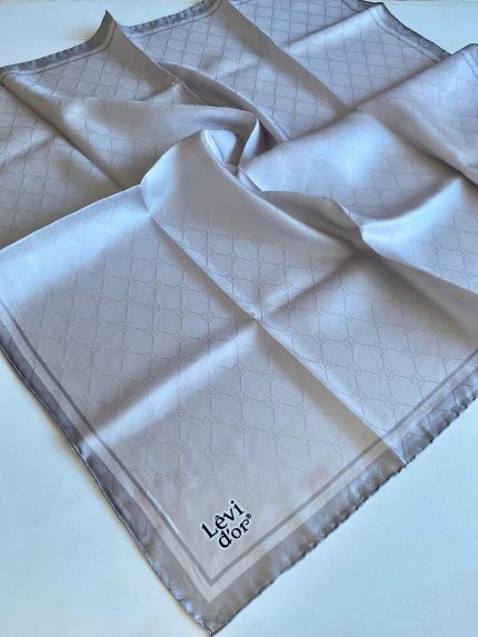 Levidor Tivil İpek Eşarp 4141-15 Bej Kenar Çizgili Monogram Desen