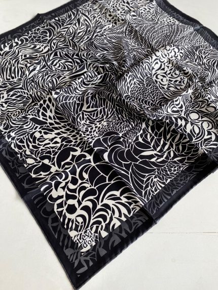 Levidor Tivil İpek Eşarp 43962 Siyah Karışık Desen