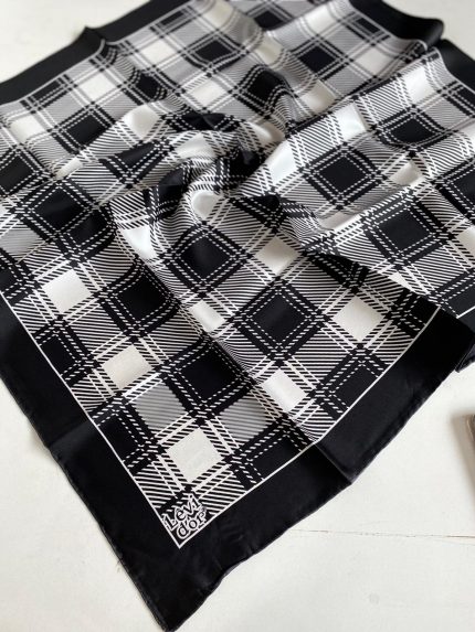 Levidor Tivil İpek Eşarp 43965 Siyah Karışık Desen