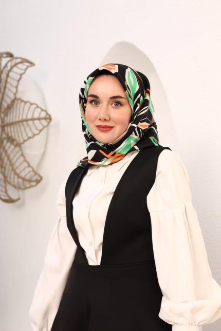 Silk Home Siyah-Vizon Geometrik Yaprak Desen Tivil İpek Eşarp 11407-51