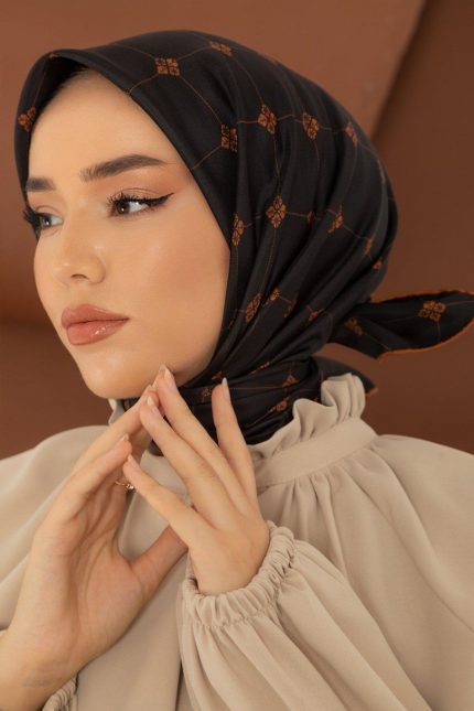 Silk Home Tivil İpek Eşarp 11392-24 Siyah Karışık Desen