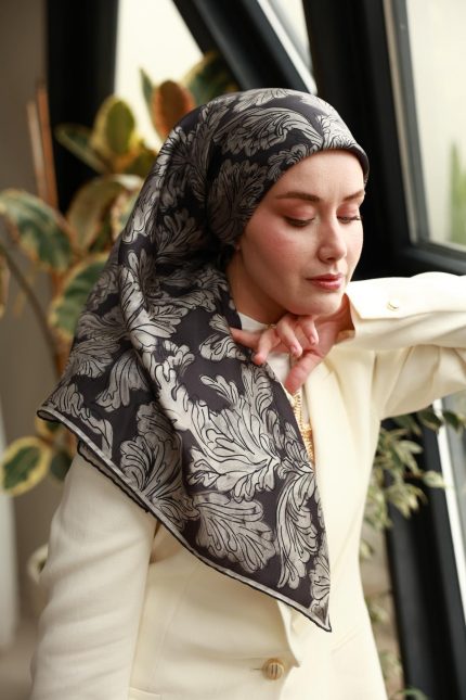 Silk Home Tivil İpek Eşarp 11468-03 Füme Karışık Desen