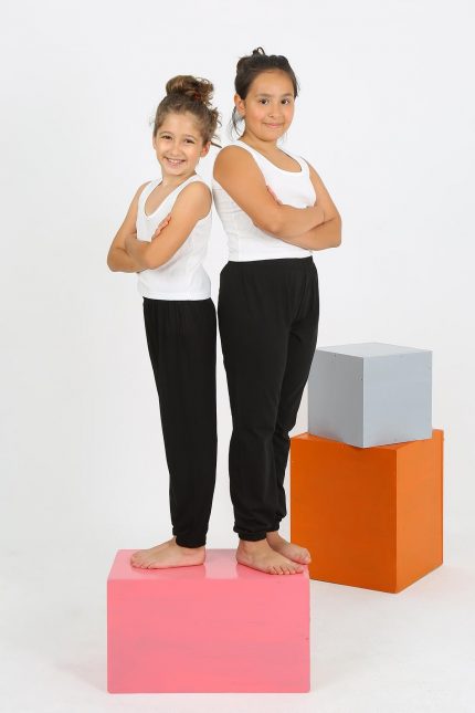 Modelisse - Kız Çocuk Sıfır Kol Beyaz Penye Pijama Takım 20433