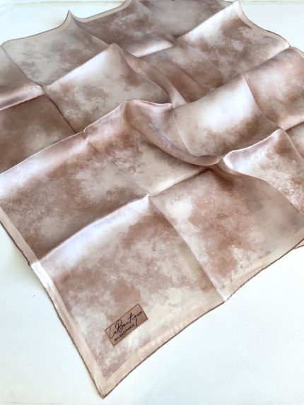 La Boutique Defolu Sura İpek Eşarp 49903 Pudra Bulut Desen