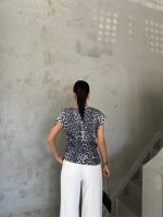 LEOPAR DESEN YANDAN BAĞLAMA DETAYLI BLUZ - Gri - Görsel 3