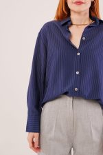 İnce Çizgi Detaylı Lacivert Gömlek - Görsel 3