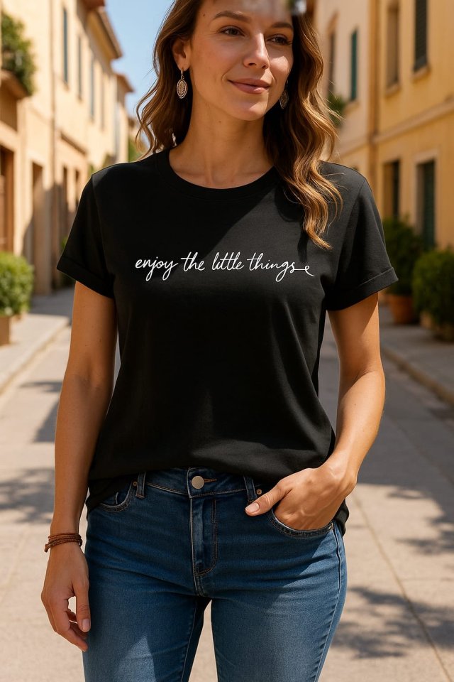 202bdae5659c84d73516cf3c644677eb Kadın Kısa Kollu önü Yazı Baskılı Basic Süprem Bluz - Görsel 1