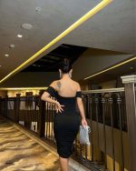 Kadın Madonna Yaka Sandy Kumaş Büzgü Detay Midi Boy Elbise - Görsel 3