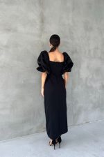 Siyah İşlemeli Kolu Garnili Elbise - Görsel 2