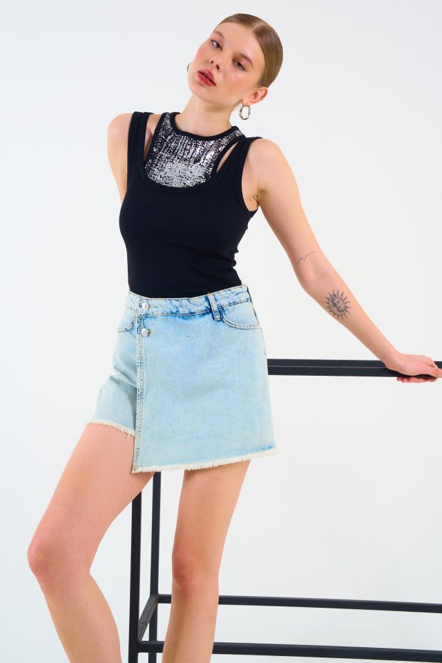 38914b3e88d73d5daac9 İçi Baskılı Halter Yaka Kaşkorse Atlet - Siyah - Görsel 1