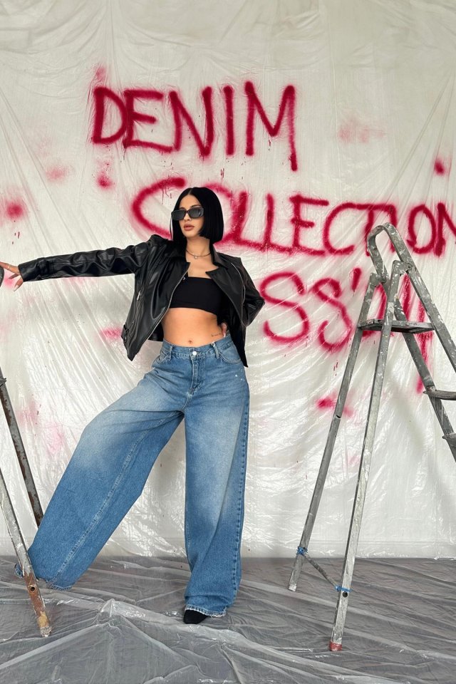 3b56989c83867fef9084 Mavi Geniş Paça Jeans Pantolon - Görsel 1