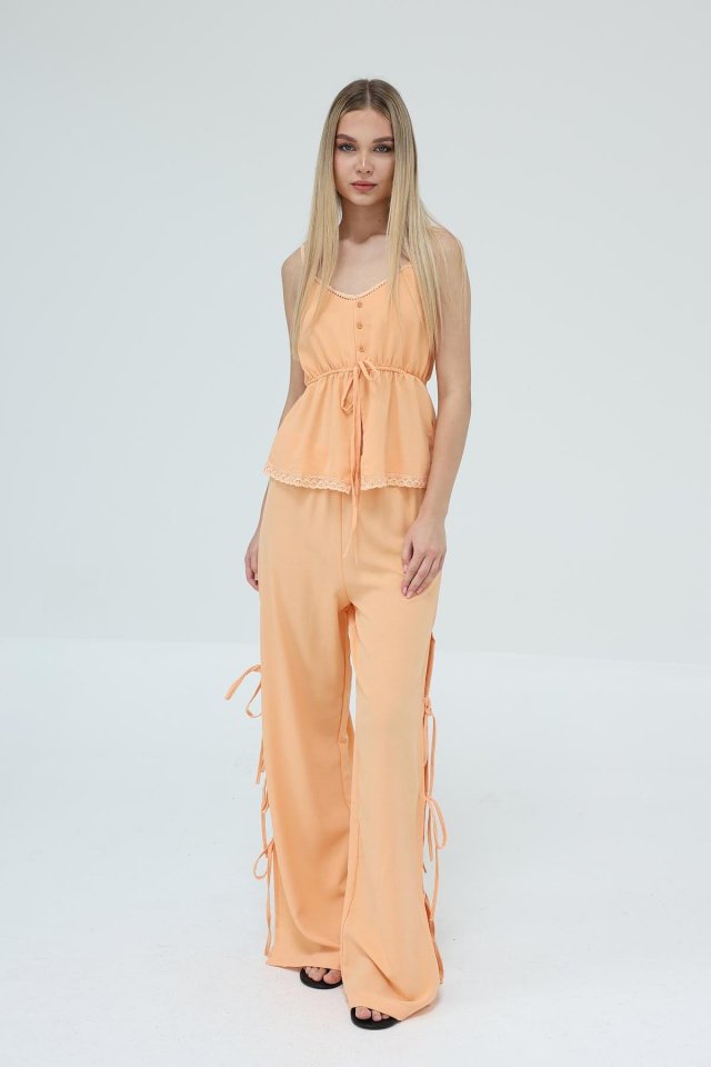 3ea784cd4b78b6608027 Fiyonklu Bluz Takım - Kavuniçi - Görsel 1