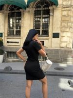 POLO YAKA YAKA KEMER DETAYLI KALEM ELBİSE - Siyah - Görsel 2