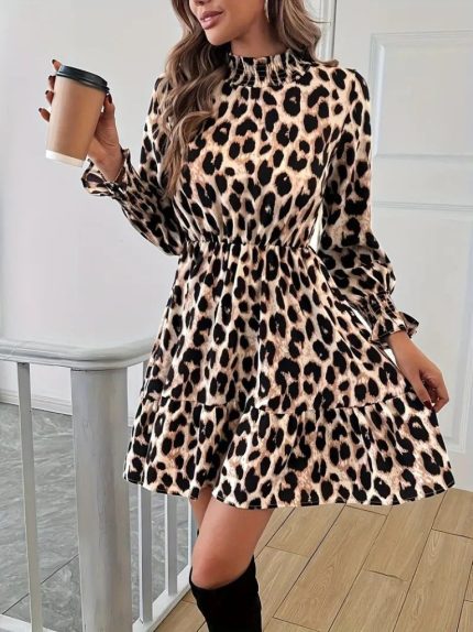 Kadın Uzun Kollu Yarı Balıkçı Yaka Leopar Desenli Modal Mini Elbise