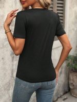 Kadın Kollu V Yakalı Omuzlarda çizgi Detaylı Viskon Bluz - Görsel 3