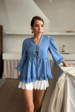 KETEN BLUZ ÖNDEN BAĞLAMALI FIRFIR DETAYLI - Mavi - Görsel 3