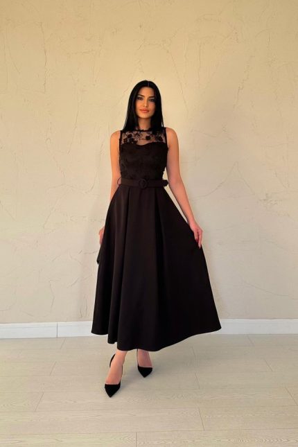 Siyah Önü Dantel Detaylı Kemerli Elbise