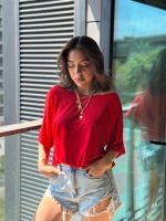 Kadın Tek Omuzu Açık Kısa Kollu Salaş Viskon Bluz - Görsel 2