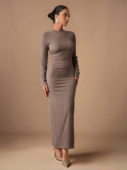 Kadın Uzun Kollu Yarım Balıkçı Yaka Bürümcük Kumaş Yırtmaç Detay Kalem Elbise