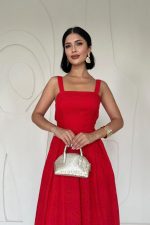 Kırmızı Askılı Aparatlı Brode Elbise - Görsel 2