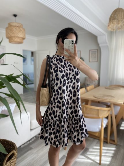 Kadın Kolsuz Sırttan Bağlamalı Fırfırlı Leopar Desenli Süprem Elbise