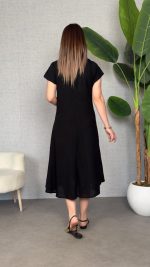 Kadın Kısa Kollu V Yaka Salaş Maxi Boy Elbise - Görsel 3