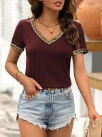 Kadın Kısa Kollu V şerit Etnik Desen Yakalı Viskon Bluz - Görsel 3